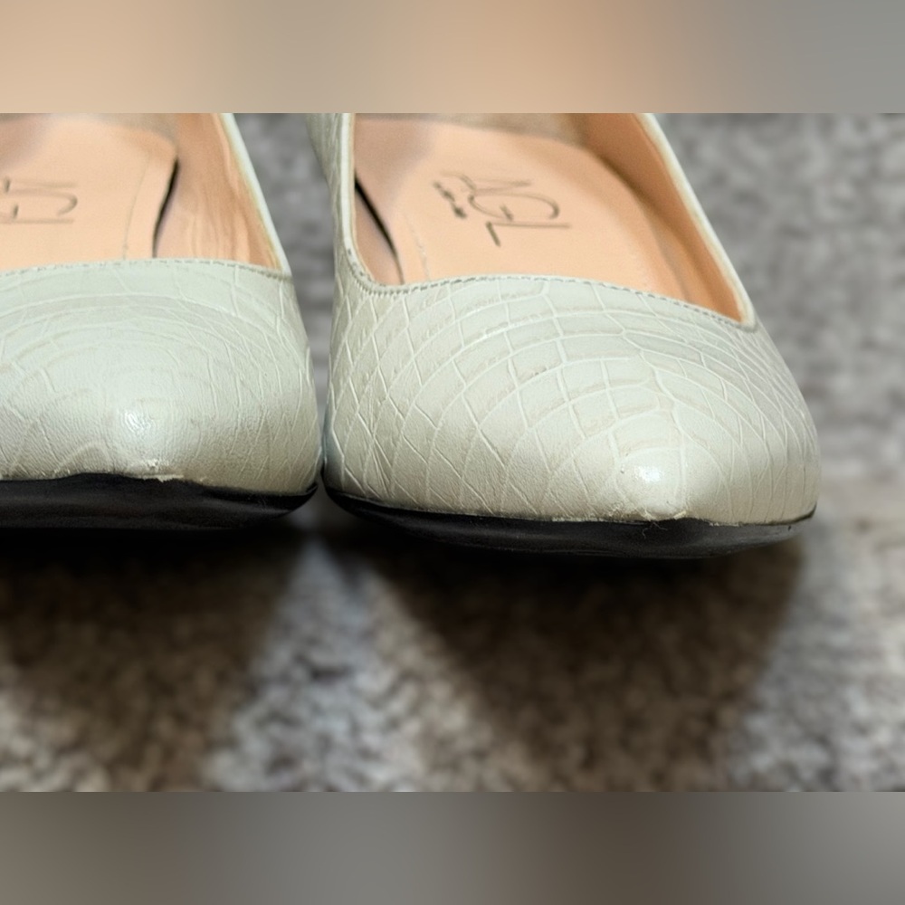 AGL Croc Embossed Off White Block Heel Leather Pumps Women’s 7 Formal Elegant - Picture 10 of 16
